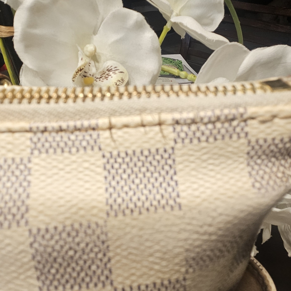 Louis Vuitton Damier Azur Canvas Totally-authentic With Leather Straps - Picture 7 of 13